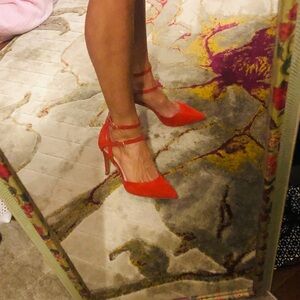 KENNETH COLE NY RED SUEDE STILETTO HEELS/ 7.5 LIKE BRAND NEW